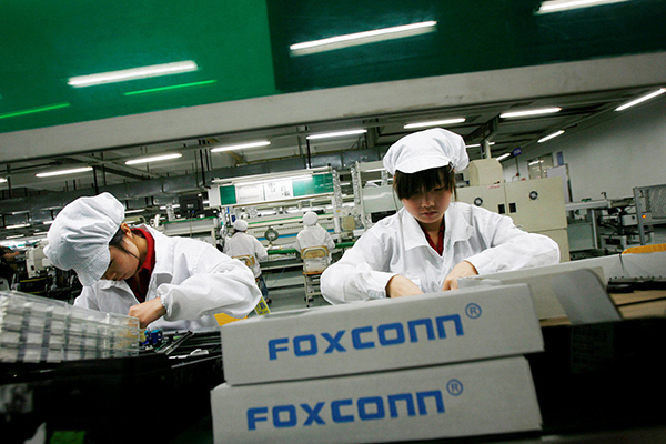 Найбільша в світі фабрика iPhone в Чженчжоу знову починає наймати, щоб задовольнити високий попит